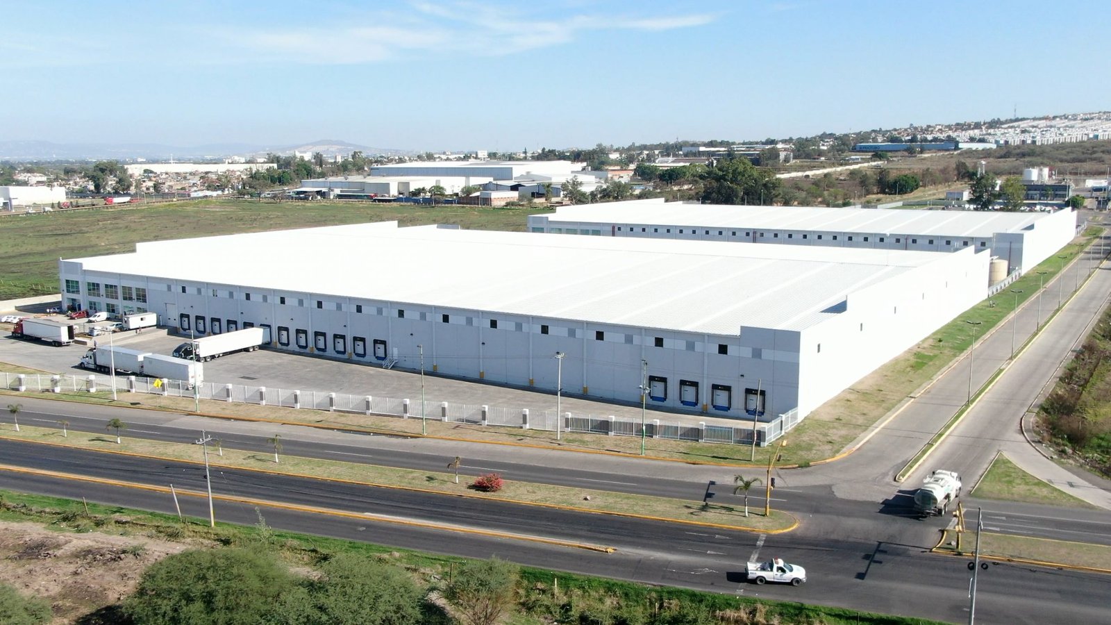 Almacén de Intermerk con racks de gran altura